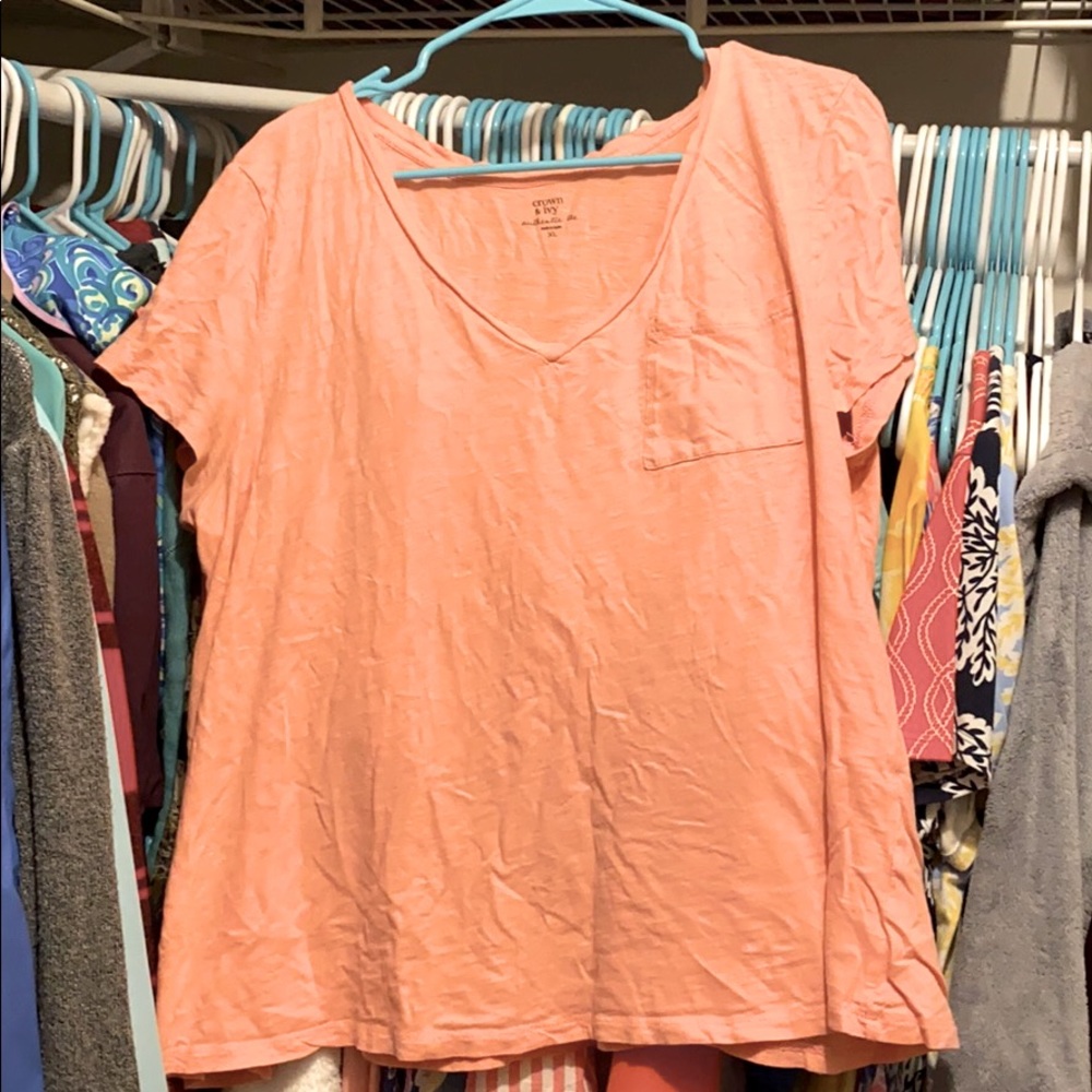 Crown & Ivy authentic tee